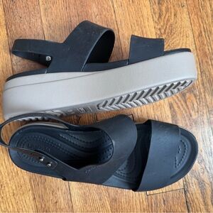 Crocs Black Platform Sandal for Women - Lightweight Comfort